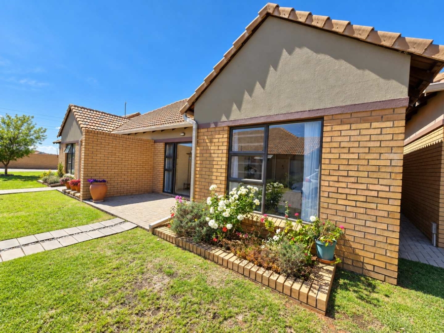 2 Bedroom Property for Sale in Helicon Heights Free State